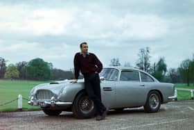 Sean Connery Goldfinger - 1964 Director: Guy Hamilton Danjaq/EON/UA BRITAIN Scene Still James Bond Action/Adventure. Photo by Photo by Danjaq/Eon/Ua/Kobal/Shutterstock