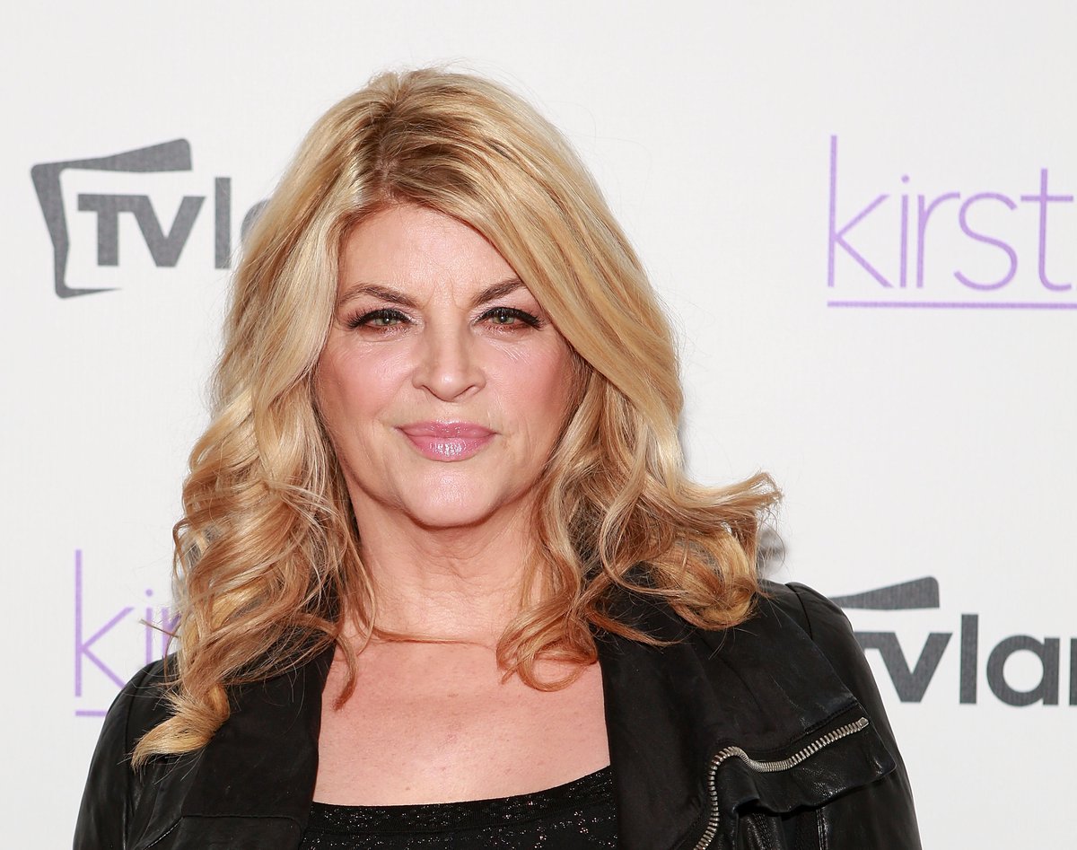 Kirstie Alley, bintang Cheers and Look Who’s Talking, meninggal di usia 71 tahun
