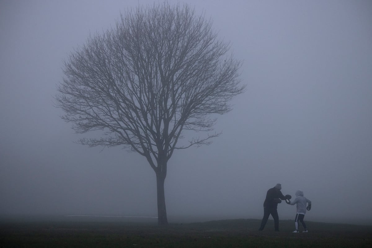 Met Office memperingatkan Inggris dapat menghadapi cuaca beku di bulan Februari karena udara kutub mengirimkan suhu di bawah -10C