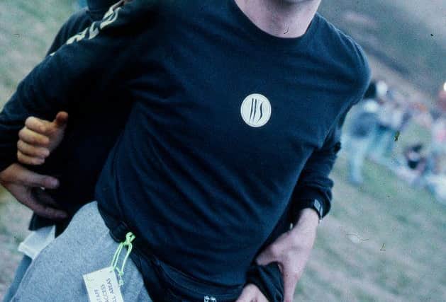 Two ravers at the first outdoor rave up North, The Gio Goi Joy Rave run by Anthony and Chris Donnelly, Ashworth Valley, Rochdale, August 1989 (photo: Peter Walsh)