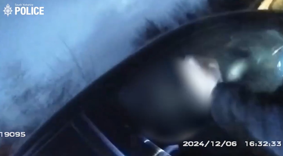 Watch the shocking moment reported drink driver 4x the limit is arrested with a young child in his car Watch the shocking moment reported drink driver 4x the limit is arrested with a young child in his car