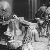 If you're feeling hot and bothered, there are ways to keep cool at home in the hot weather