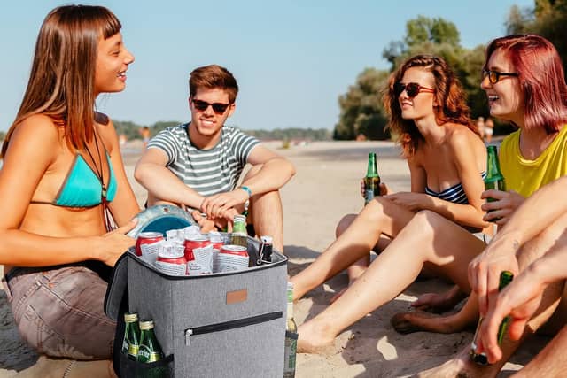 The Lifewit Cooler Backpack in action – ideal for beach trips, festivals and summer days out