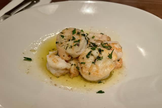 BBQ prawns with garlic, lemon and parsley butter glaze