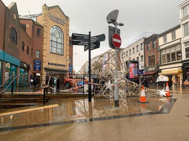 Christmas tree in Scarborough town centre pulled down by