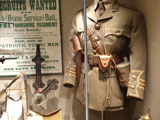 Recruitment poster for patriotic young men
