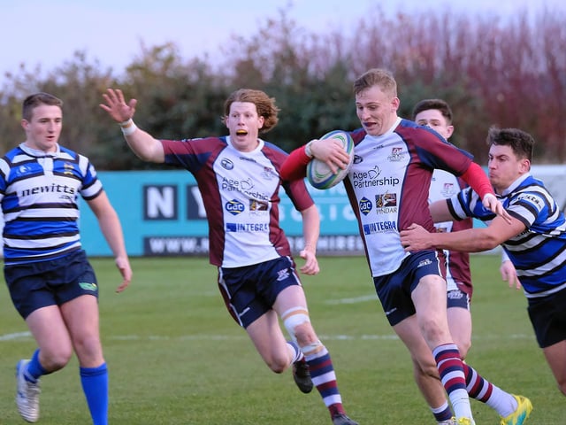 Scarborough RUFC 32-16 Driffield RUFC / Pictures by Richard Ponter