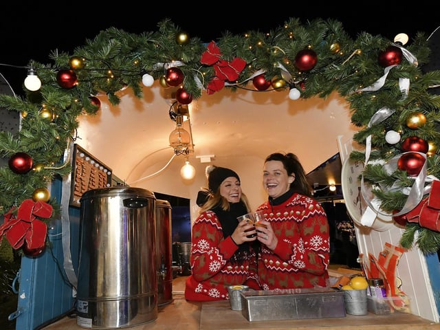 A special festive toast! 195012f