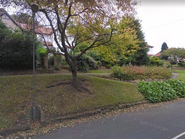 Prospect Park, Woodland Close and Woodland Ravine are all YO12 6 postcodes that fall within this LSOA.