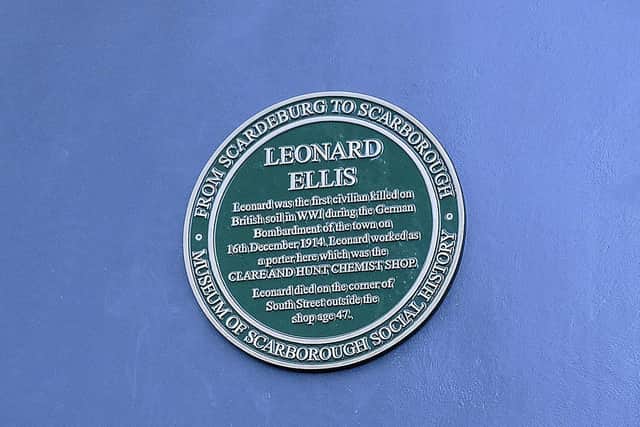 A green plate commemorating the death of Leonard Ellis has been revealed