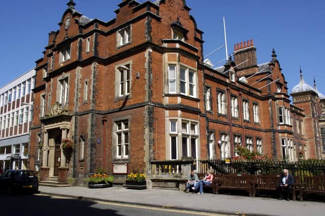 A new tourist information centre is to open in the Town Hall.