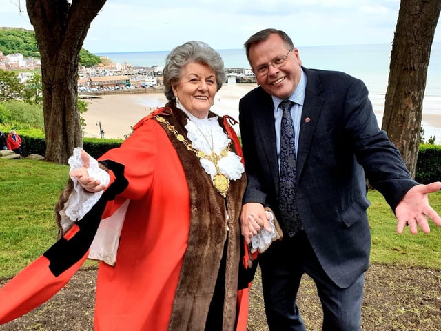 Cllr Hazel Lynskey was sworn into office as the new Mayor of the Borough. It was her second term after first holding the position in 2010/11.