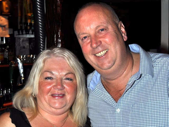 Gail and Nigel having a drink in the Pickwick.
