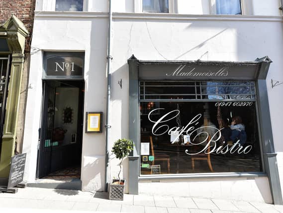 A reviewer said:
The food was delicious, beautifully cooked and presented well. The service was great, very attentive without being in your face. I would recommend this restaurant to everyone