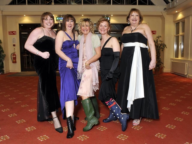 Bootylicious ! Freya Oliver, Gilly Bonser, Jo Monty, Mandy Morrison, and Carol Bushnaq.