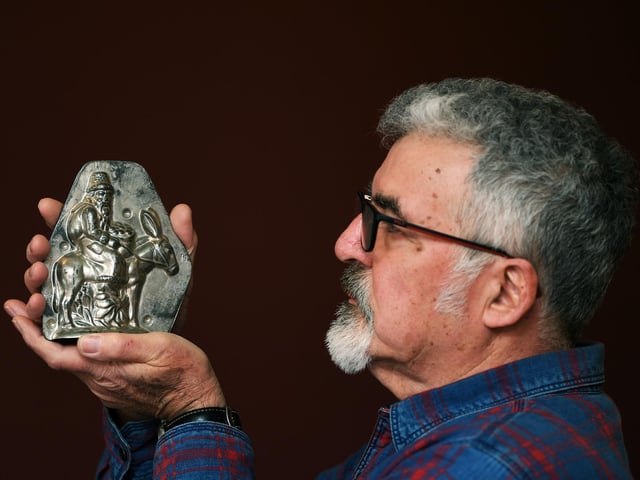 John with an old mould.