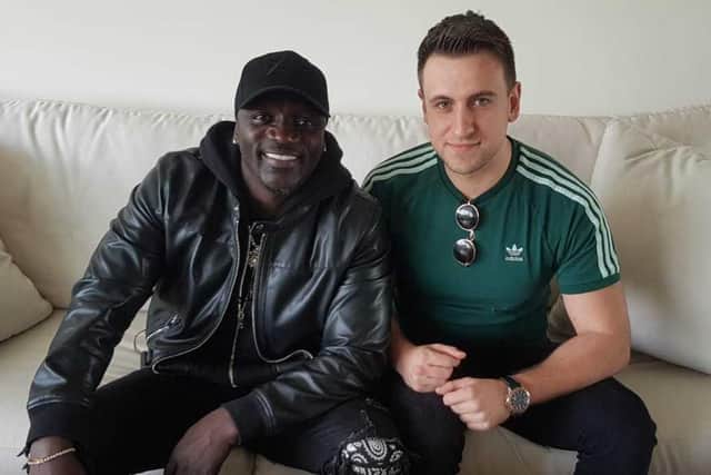 Erhan and US rapper Akon.