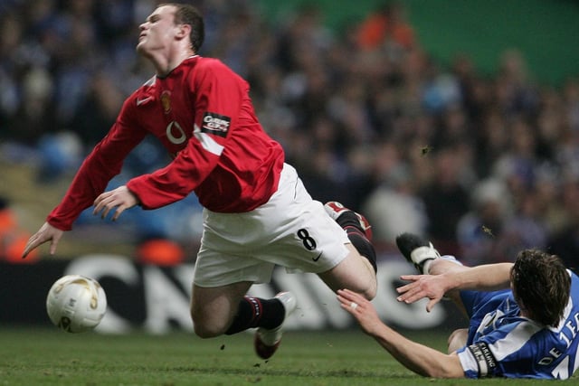 No way through for Wayne Rooney
