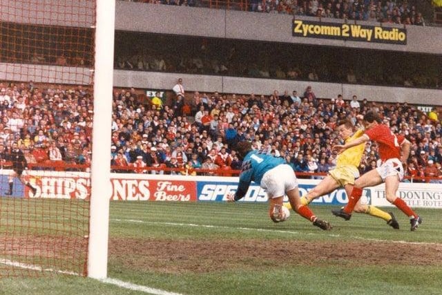 Leeds United were edged out in a seven goal thriller at the City Ground on the final day of the season. Lee Chapman scored two taking his total league goals for the season to 21.
