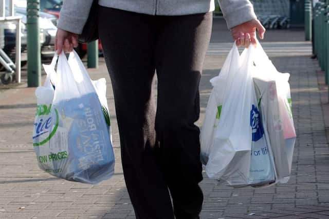 The latest weekly Google report shows a second successive rise in shopping visits across the UK.