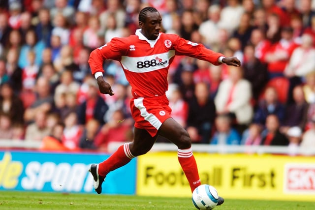 Ex-Middlesbrough striker Jimmy Floyd Hasselbaink has revealed he turned down a move to AC Milan to join the club, as he was unwilling to sit on the bench at the San Siro. (Football League World)
