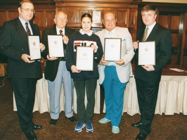 Do you recognise anyone in this photo?