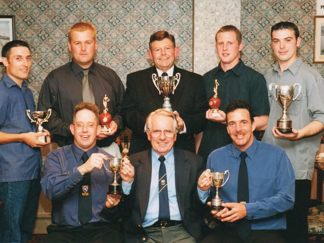 Do you recognise anyone in this photo?
