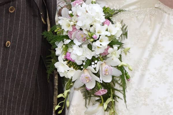 1,163 weddings were conducted in a church, synagogue or other religious venue in 2017, figures show.