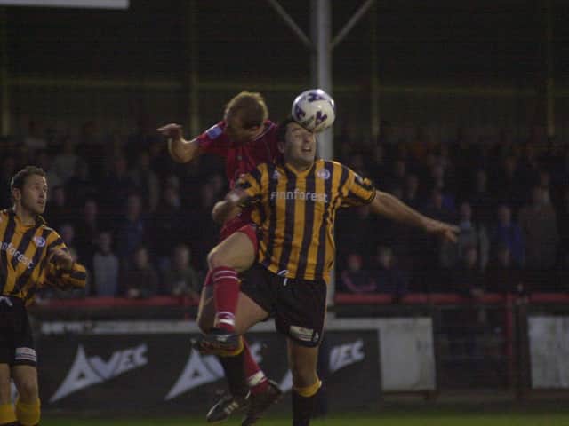 Paul Ellender in action for Boston United at Scarborough in 2002