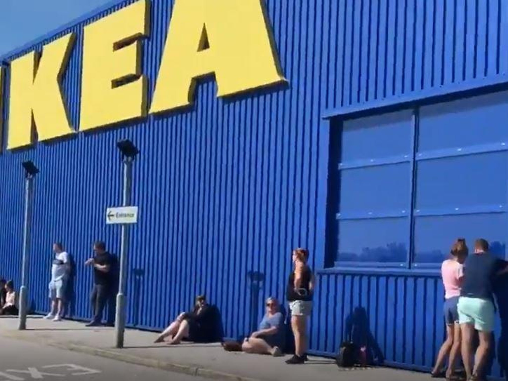Massive Queues At Ikea Leeds As Store Reopens With Strict New Rules The Scarborough News
