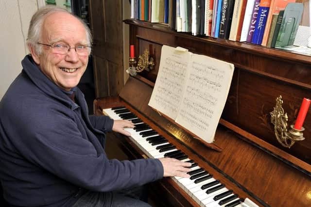 Pianist Frank James