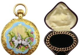 Left: An early 20th century 18-carat gold ladies fob watch from the Sharpe collection.
Right: A Victorian gold curb chain bracelet.
