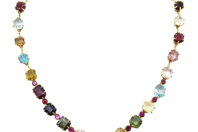 Edwardian Style: A multi-gem necklace.