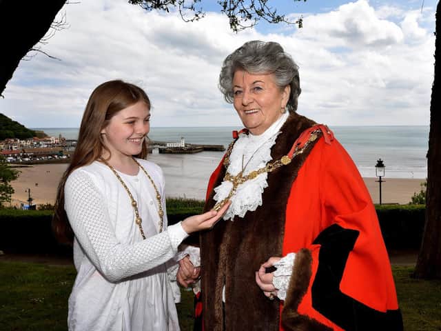 Hazel Lynskey with her granddaughter Ruby Lynskey in the Town Hall gardens