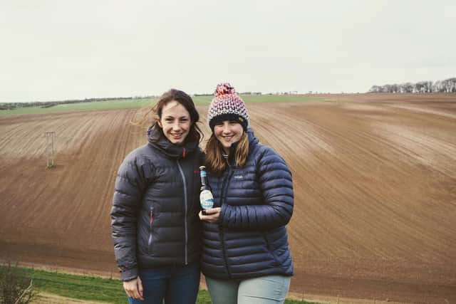 Jenni Ashwood from Spirit of Yorkshire with sister, Kate Balchin from Wold Top, with their collaborative beer Swell