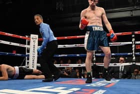Matthew Tinker wrapped up a fourth straight knockout win on Saturday