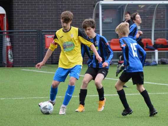Heslerton U14s on the ball against West Pier