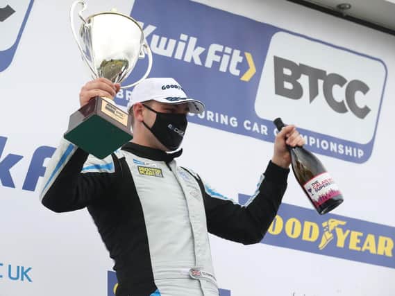Senna Proctor, inset, celebrates his best performance of the BTCC season, a second-placed finish in race three at Knockhill.
PHOTOS BY EXCELR8 MOTORSPORT