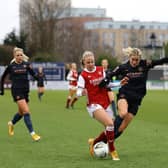 Beth Mead battles with a Manchester City defender during Arsenal's 2-1 WSL defeat. Photo by Richard Heathcote/Getty Images