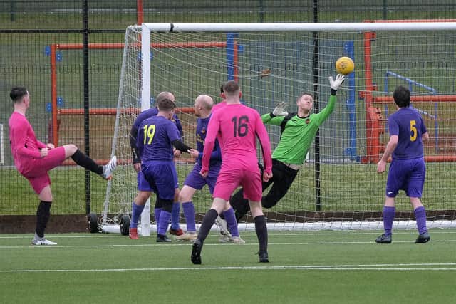 Goal Sports 2 Cayton Corinthians 6
Photos by Richard Ponter