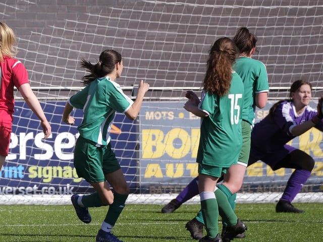 Scarborough Ladies Under-18s 7 Wigginton Grasshoppers 0

Photo by Richard Ponter