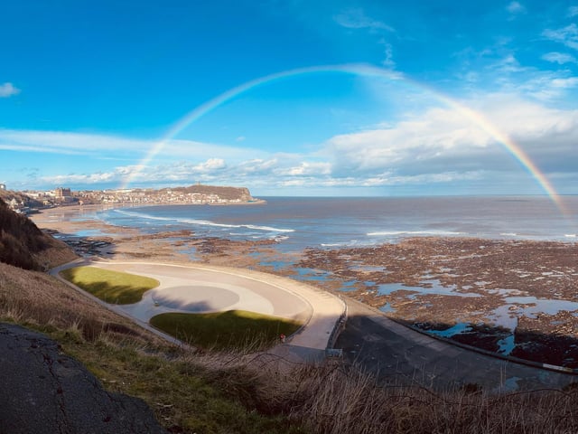 Colourful rainbow over Scarborough Bay