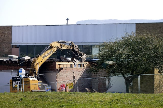 The digger can be seen removing an eternal wall first.