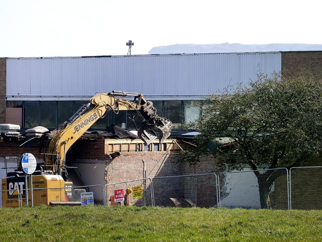 The digger can be seen removing an eternal wall first.