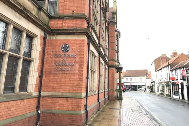 Councillors heard the Ukrainian resettlement scheme was expected to work in a similar way to those put on for people who fled Afghanistan last year and Syria previously.