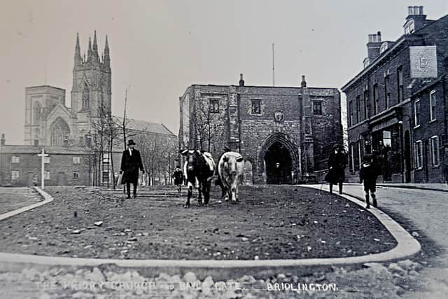 This vintage postcard features Baylegate at around the time of the First World War.