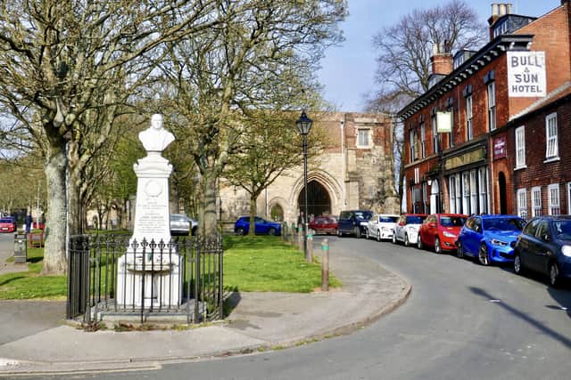 This photograph shows the area as it looks today.