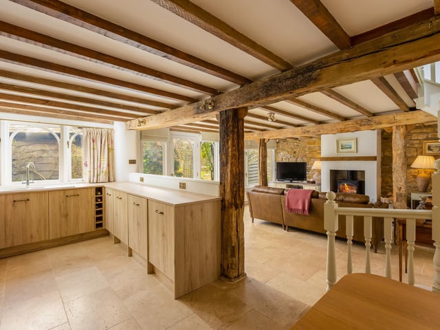 Traditional rustic features combines successfully with modern space and style.