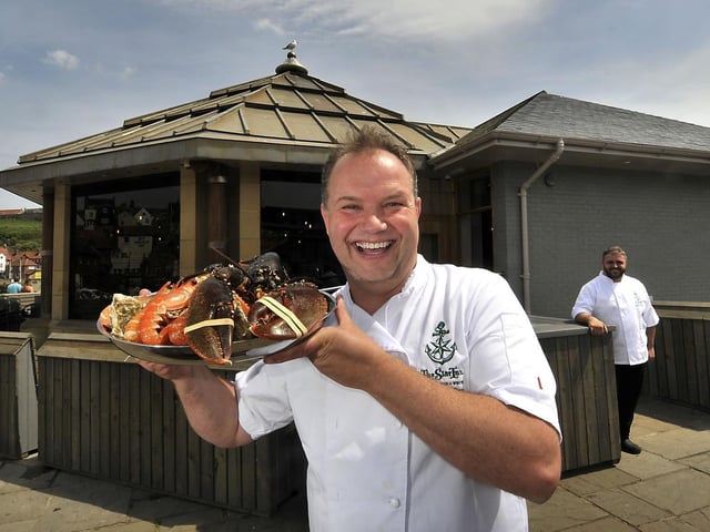 Owned by Andrew Pern of the Michelin-starred The Star, Harome, it serves catch-of-the-day and other locally-sourced dishes.
www.starinntheharbour