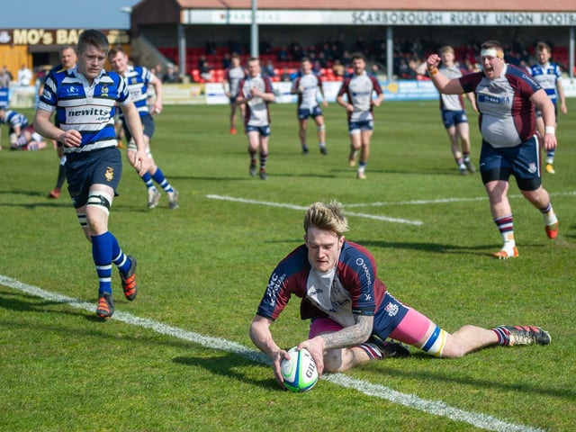 Will Rennard scores a try for Scarborough RUFC v Driffield RUFC